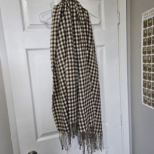 Brown checkered pattern blanket scarf